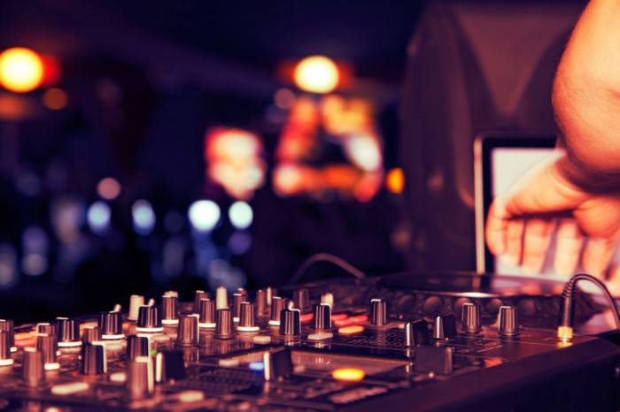 party DJ