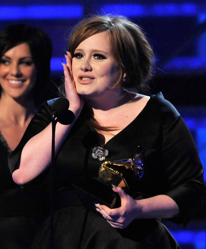 LOS ANGELES, CA - FEBRUARY 08:  Singer Adele (R) accepts the Best Female Pop Vocal Performance award during the 51st Annual Grammy Awards held at the Staples Center on February 8, 2009 in Los Angeles, California.  (Photo by Kevin Winter/Getty Images)
