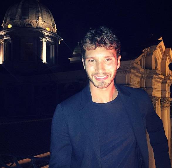 stefano de martino instagram stories download