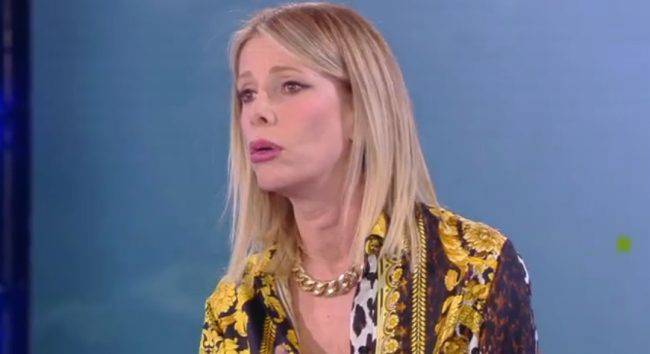 alessia-marcuzzi-isola-famosi-2018(3)