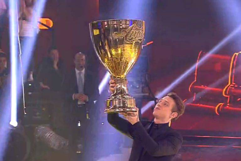 Vincitore Amici 2018 Irama sconfigge Carmen nella finale del Serale