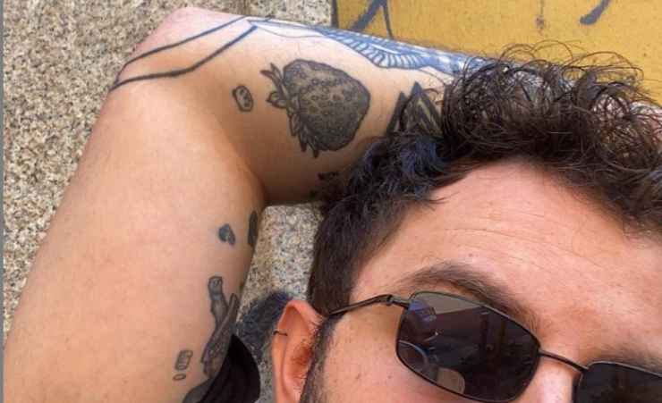tatuaggio lorenzo fragola