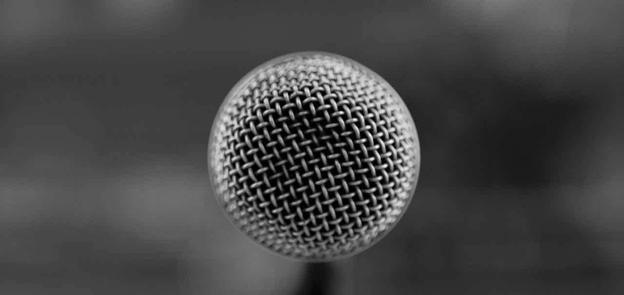 cantante insulti