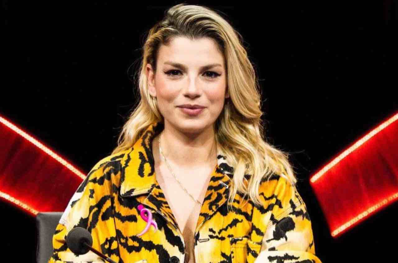 emma marrone doccia