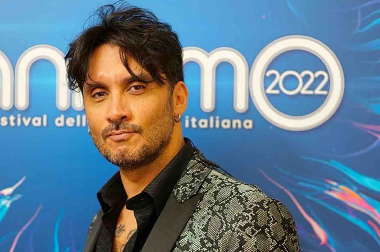 Fabrizio moro muscoli