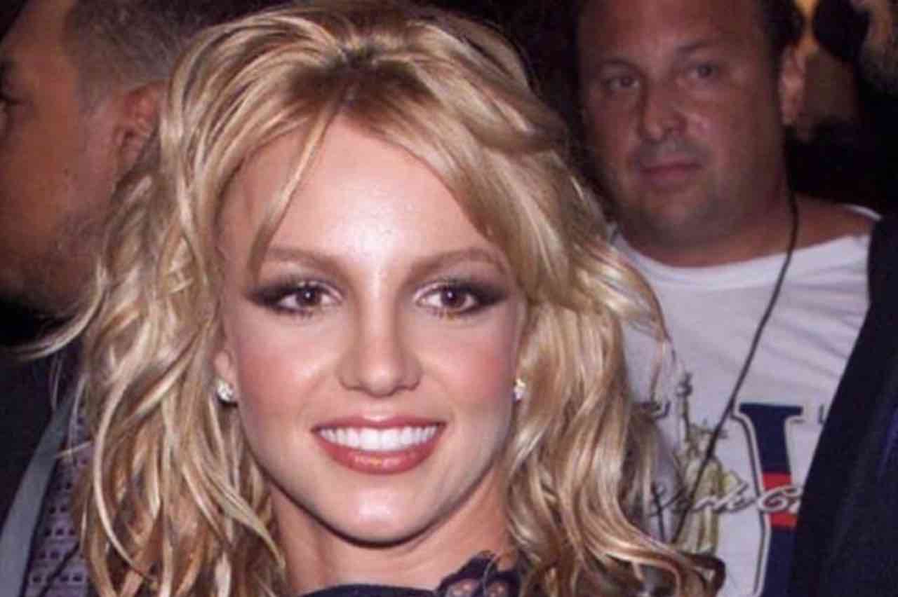 Britney Spears lato b