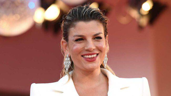 emma marrone fisico