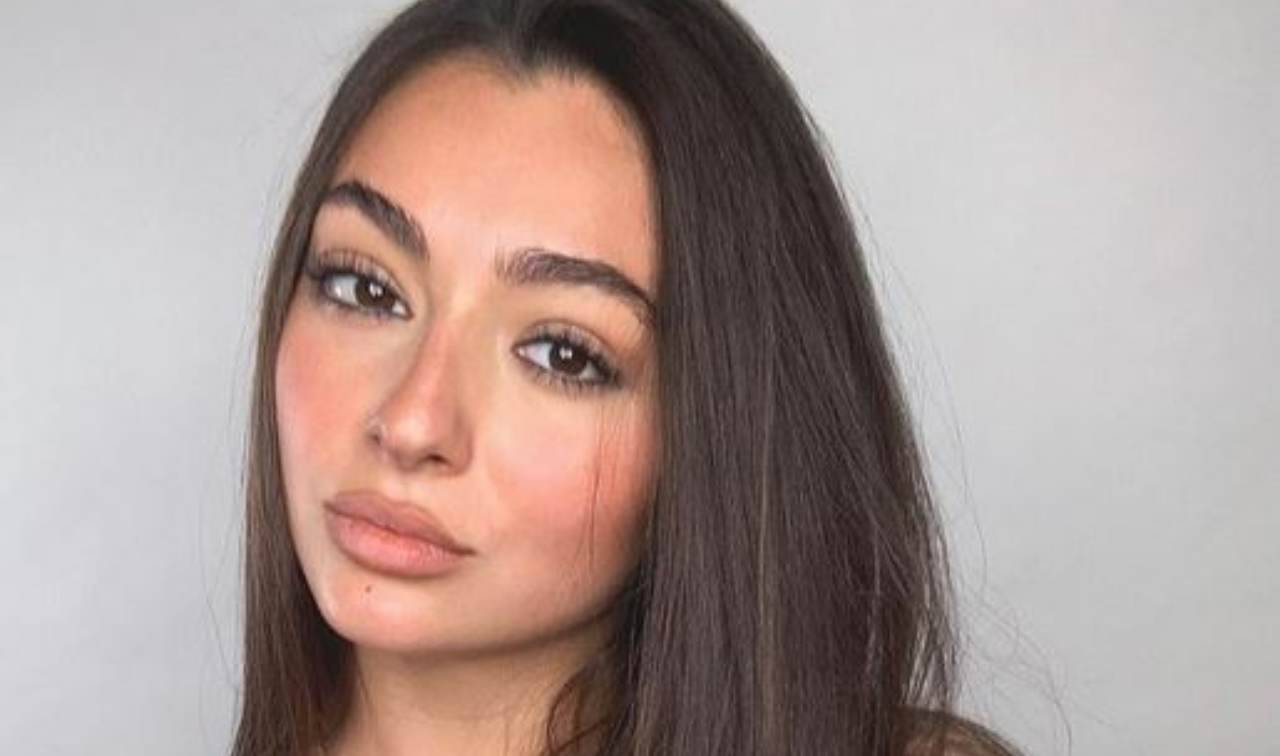 giulia pelagatti costume