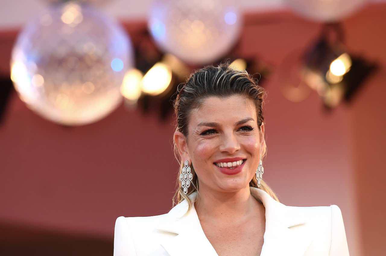 emma marrone calze rete