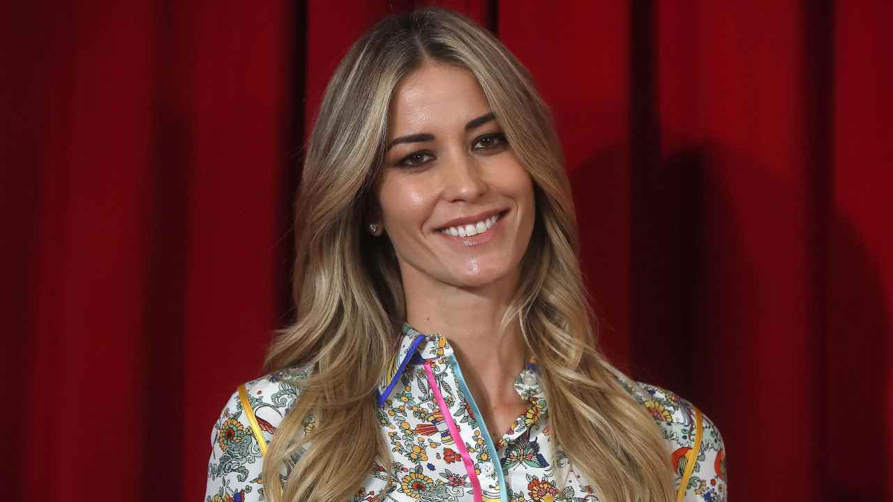 elena santarelli gambe