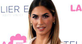 Melissa Satta, fisico scolpito sotto il top | Il suo segreto