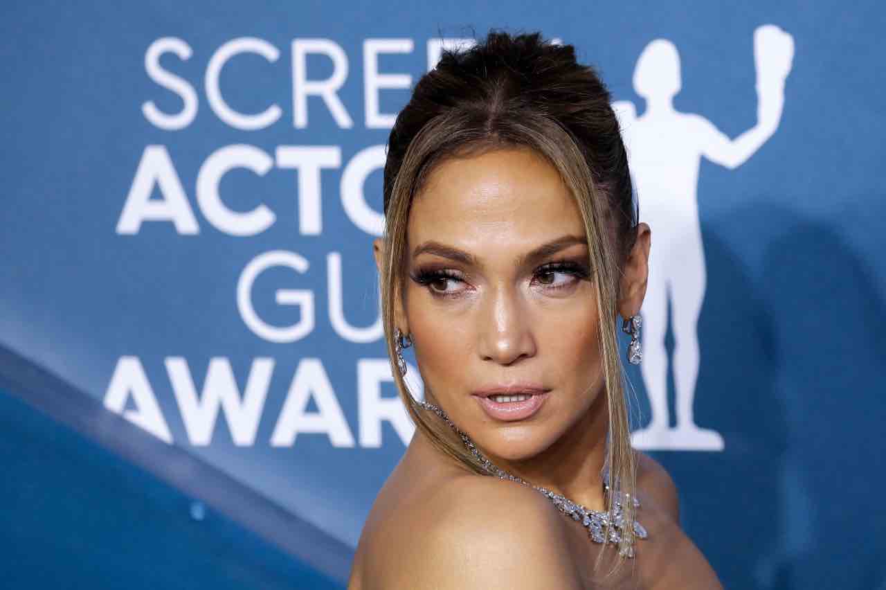jennifer lopez vestito