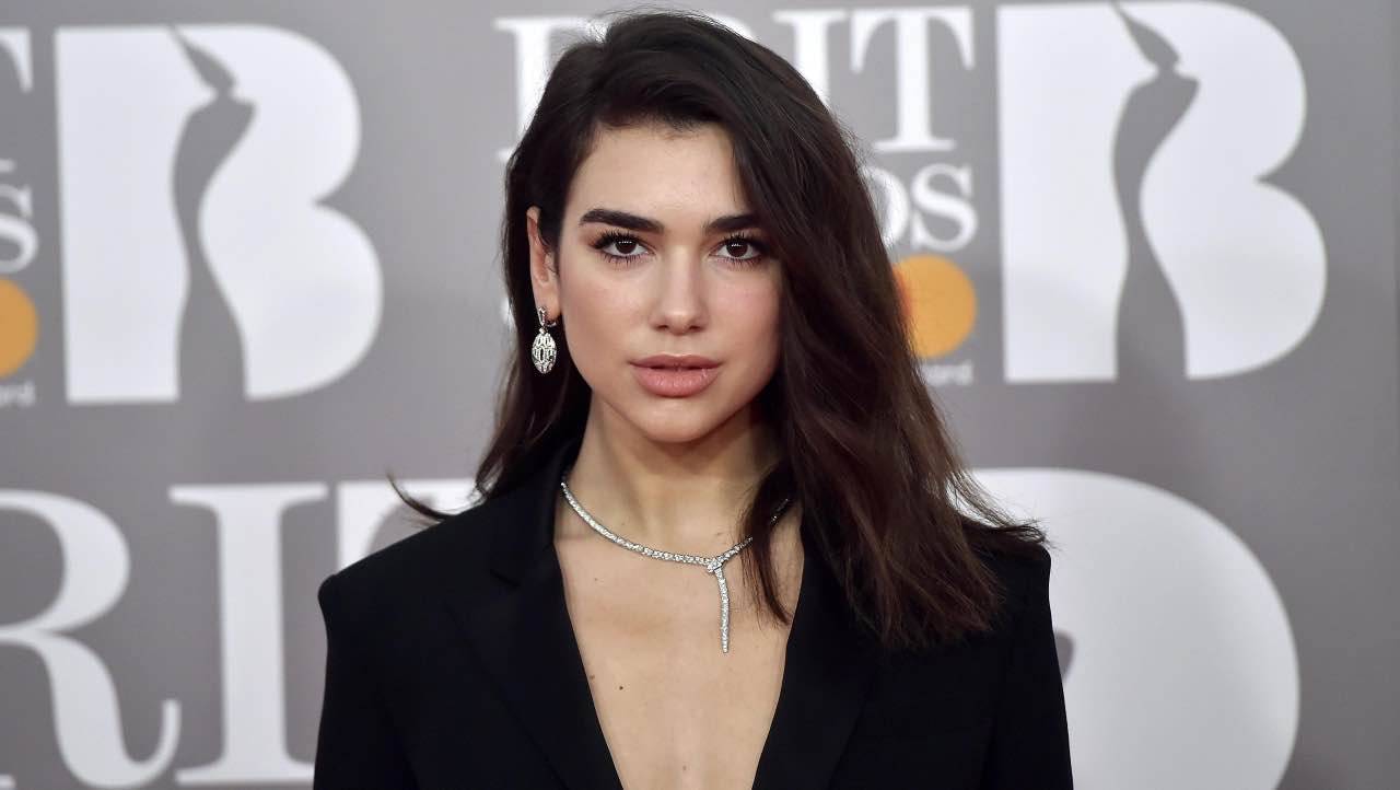 dua lipa addominali