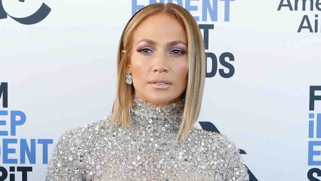 Jennifer Lopez look