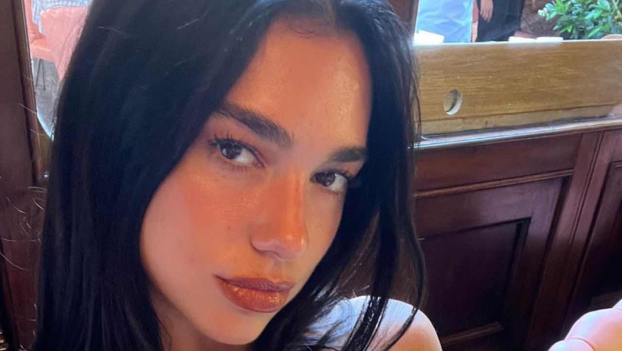 dua lipa fisico