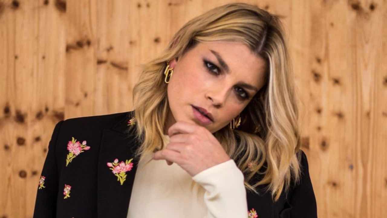 Emma Marrone canotta