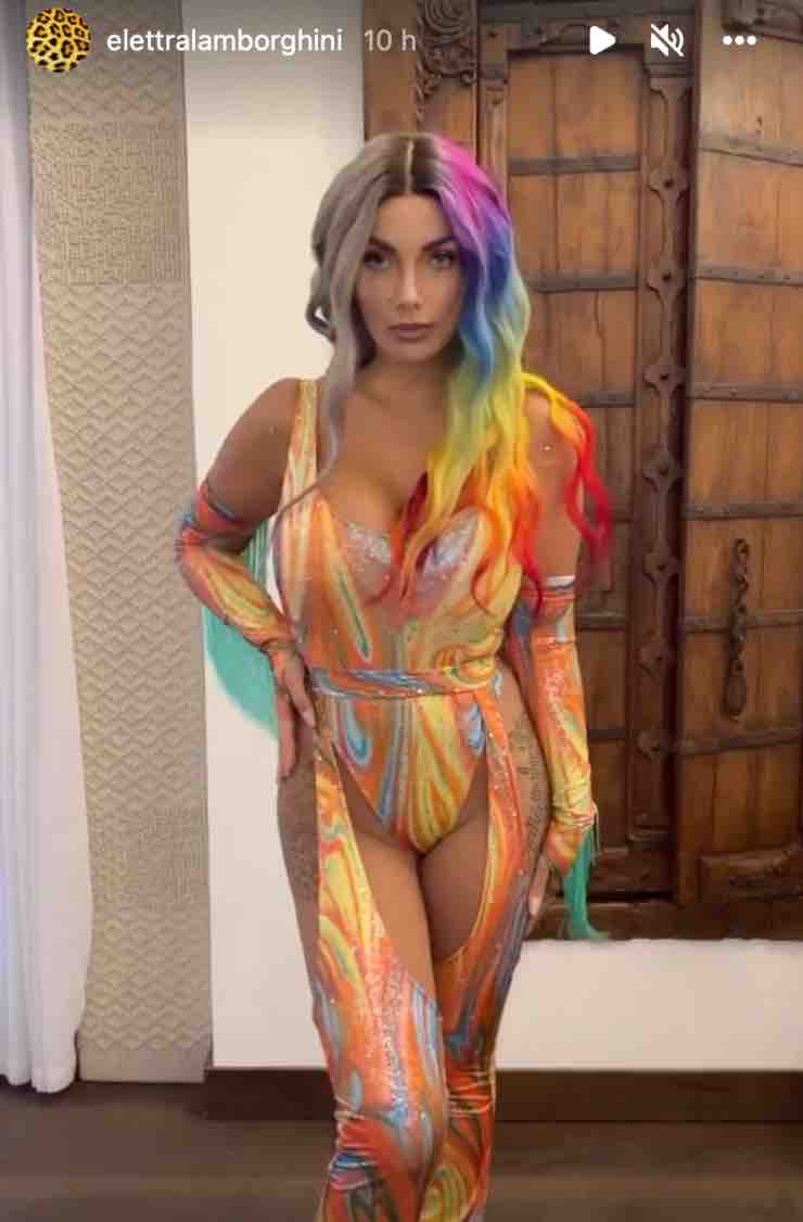 look Elettra Lamborghini