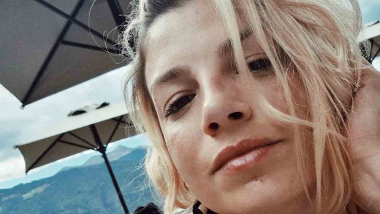 emma marrone scollatura