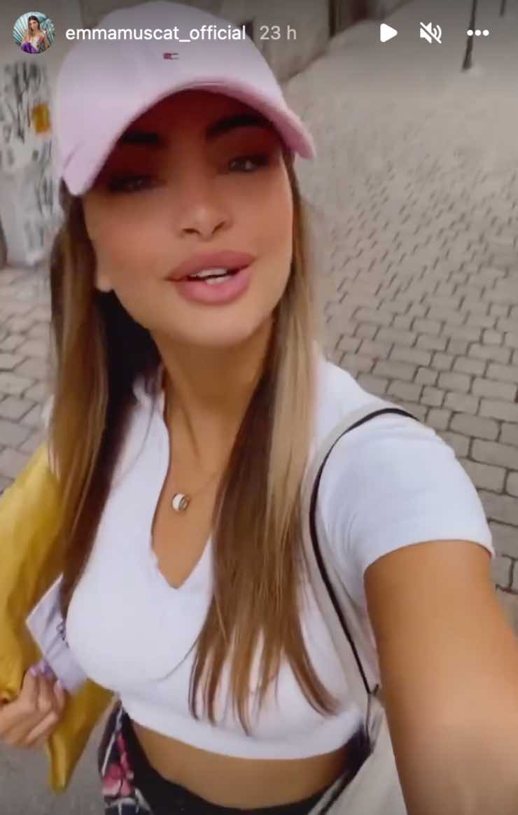 top Emma Muscat
