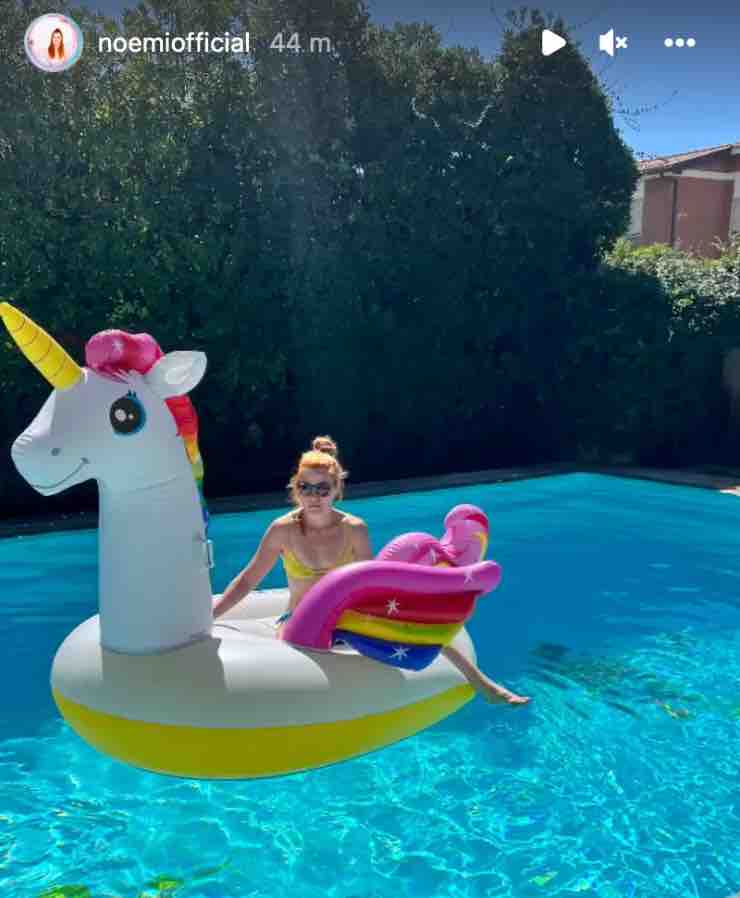 piscina noemi
