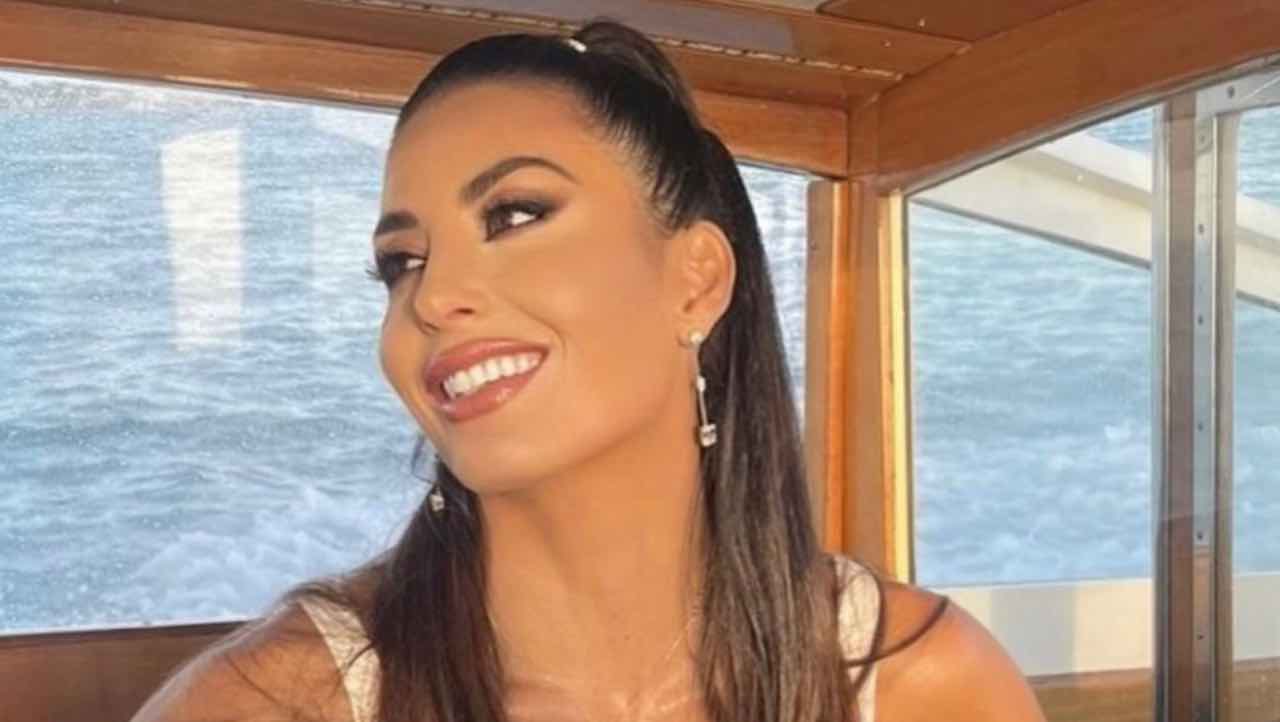 Elisabetta Gregoraci scollatura