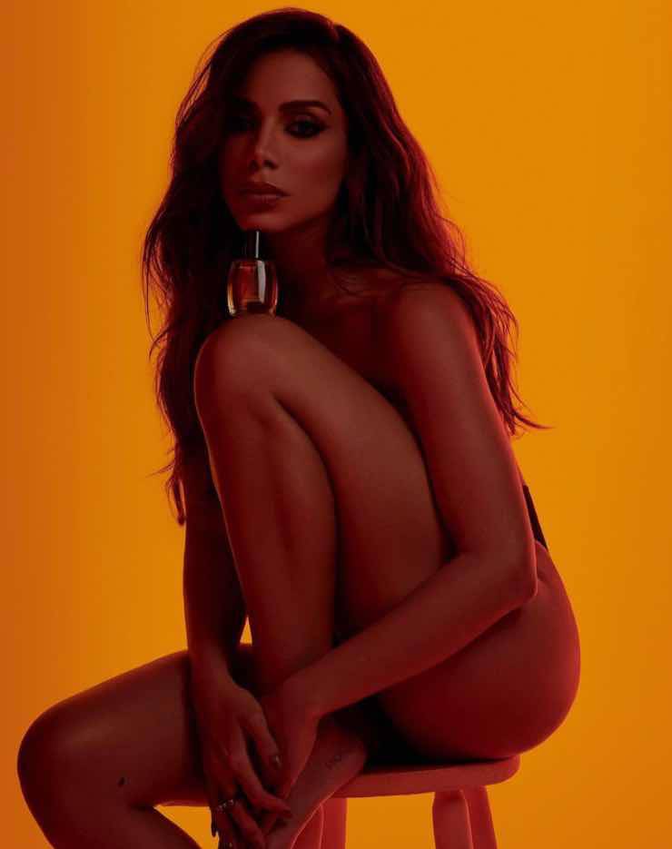 senza veli Anitta