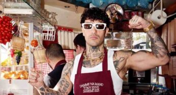 Tony Effe, censurato a Sanremo: costretto a nascondere tutto, il dettaglio non sfugge ai fan